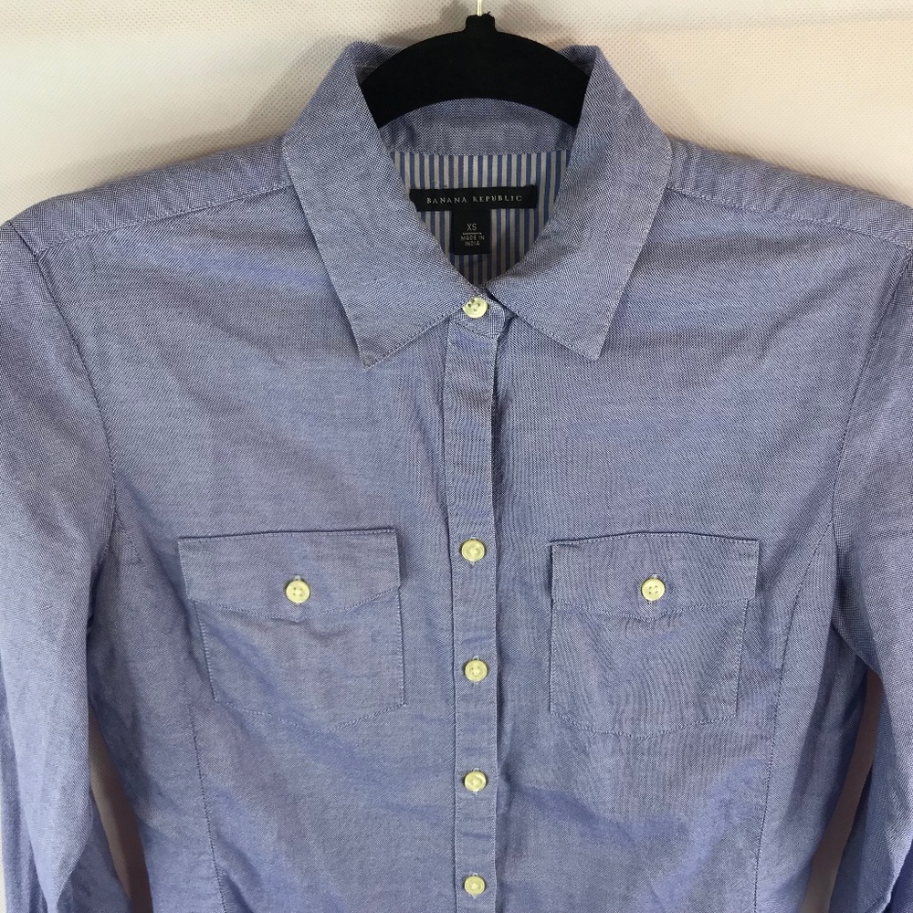 Banana Republic Blue Button Front Shirt XS SOLD